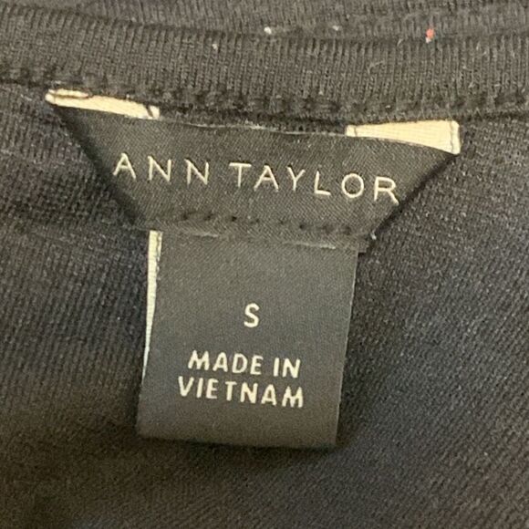 ANN TAYLOR, blouse, small, zip back, billow bottom. - Picture 6 of 14